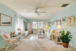 10126 S 44th Terrace  S Boynton Beach, FL 33436 Sold 02/24/23
