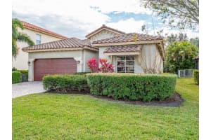 5695  55th Street Vero Beach, FL 32967 Sold 03/31/23