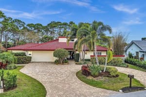 673 Lakewoode Circle W, Delray Beach, Fl 33445 Delray Beach, FL 33445 Sold 03/31/23