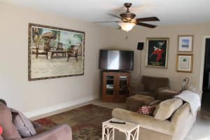 608 6th Lane Green Acres, FL 33463 Sold 04/12/23