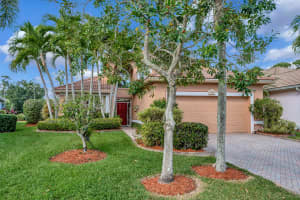 1637 Se Ballantrae Boulevard Port Saint Lucie, FL 34952 Sold 05/02/23