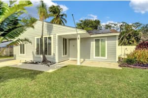 10599  Misty Ln Royal Palm Beach, FL 33411 Sold 03/15/23