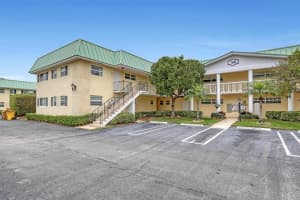 34 Colonial Club Drive 200, Boynton Beach, FL 33435 Sold 04/02/24