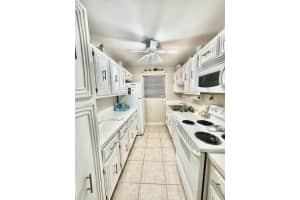 272 High Point Court B Delray Beach, FL 33445 Sold 04/12/23