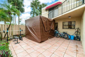 3770 Village Drive B, Delray Beach, Fl 33445 Delray Beach, FL 33445 Sold 03/10/23