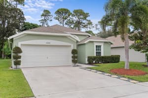 15145 Oak Chase Court Wellington, FL 33414 Sold 03/10/23