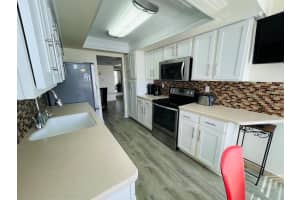 18051  Biscayne Boulevard   1901 Aventura, FL 33160 Sold 06/23/23