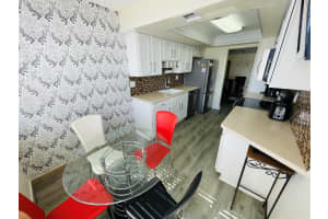 18051  Biscayne Boulevard   1901 Aventura, FL 33160 Sold 06/23/23