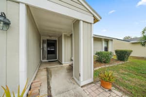 111  Rosewood Circle Jupiter, FL 33458 Sold 03/31/23