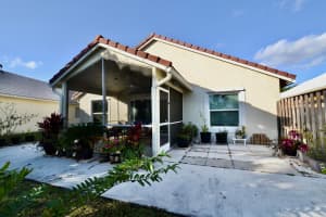 1574  Carriage Brooke Drive Wellington, FL 33414 Sold 04/24/23