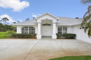 4301 Redwood Drive Fort Pierce, FL 34951 Sold 02/27/23