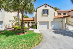 7  Via De Casas Sur    103 Boynton Beach, FL 33426 Sold 05/17/23