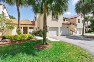 7  Via De Casas Sur    103 Boynton Beach, FL 33426 Sold 05/17/23