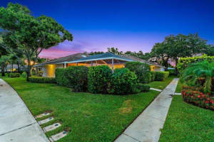 3403  Pin Oak Court Palm Beach Gardens, FL 33410 Sold 05/22/23