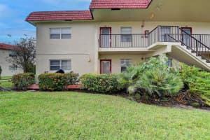 4 Abbey Lane 101, Delray Beach, Fl 33446 Delray Beach, FL 33446 Sold 06/05/23