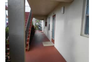 4 Abbey Lane 101, Delray Beach, Fl 33446 Delray Beach, FL 33446 Sold 06/05/23