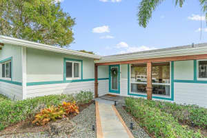 702 Sw 27th Terrace Boynton Beach, FL 33435 Sold 04/03/23