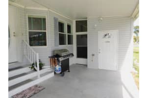 465 Hemingway Terrace 9 Fort Pierce, FL 34982 Sold 04/17/23