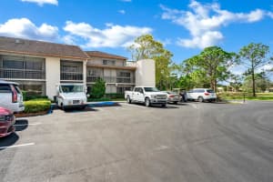 3200 Twin Lakes Terrace 201 Fort Pierce, FL 34951 Sold 03/01/23