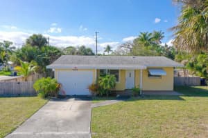 4105 Ne Carrol Court, Jensen Beach, Fl 34957 Jensen Beach, FL 34957 Sold 04/17/23