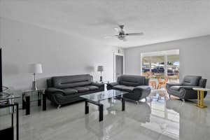 301 Country Lane B Boynton Beach, FL 33435 Sold 03/24/23