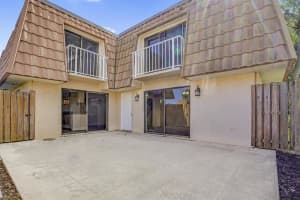 557 Green Springs Place West Palm Beach, FL 33409 Sold 03/31/23