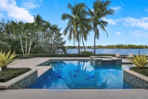 151 Point Circle Tequesta, FL 33469 Sold 07/14/23