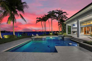 151 Point Circle Tequesta, FL 33469 Sold 07/14/23