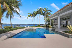 151 Point Circle Tequesta, FL 33469 Sold 07/14/23