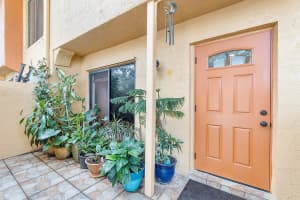 9070 NW 45th Ct, Sunrise, FL 33351, Sold 03/17/23