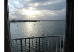 3 Harbour Isle Dr E #2, Fort Pierce, FL 34949, Sold 08/01/23