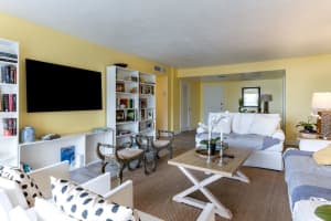 2600 N Flagler Dr APT 204, West Palm Beach, FL 33407, Sold 02/24/23