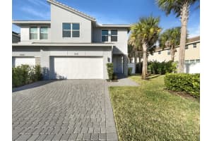 1041 Rio Ct, Lighthouse Point, FL 33064, Sold 05/04/23