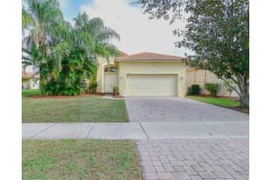 5434 Place Lake Dr, Fort Pierce, FL 34951, Sold 04/17/23