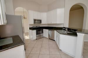 5434 Place Lake Dr, Fort Pierce, FL 34951, Sold 04/17/23