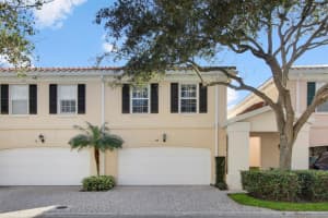 68 Live Oak Cir, Tequesta, FL 33469, Sold 06/02/23