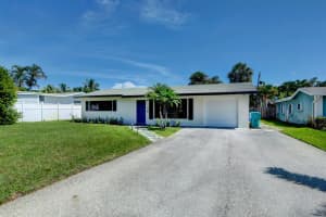 922 NW 8th Avenue, Boynton Beach, FL 33426 Sold 08/31/23