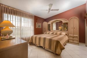 5540 Lakewood Cir S, Margate, FL 33063, Sold 03/23/23