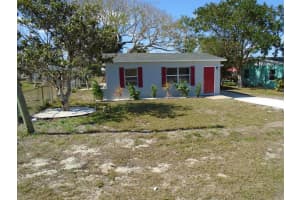 2405 3rd Av Avenue, Vero Beach, FL 32962 - MLS#R10864512