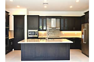 11344 SW 12th St, Pembroke Pines, FL 33025, Sold 03/30/23