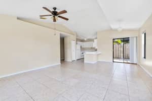 2829 Stoneway Ln, Fort Pierce, FL 34982, Sold 03/30/23