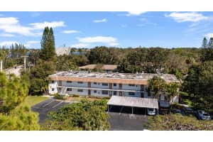 2950 Se Ocean Boulevard 1-4