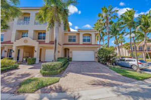 5015 Vine Cliff Way W, Palm Beach Gardens, FL 33418, Sold 04/14/23