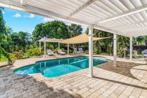 322 SE St Lucie Blvd, Stuart, FL 34996, Sold 04/03/23