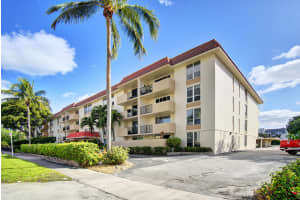 1000 Spanish River Rd #4r, Boca Raton, FL 33432, Sold 11/27/23