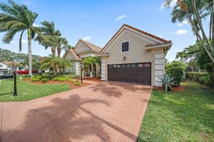 145 Oakwood Ln, Palm Beach Gardens, FL 33410, Sold 04/28/23