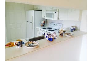 2809 Amalei Dr APT 303, Palm Beach Gardens, FL 33410, Sold 03/08/23