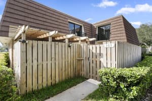 305 3rd Ln, Palm Beach Gardens, FL 33418, Sold 05/16/23