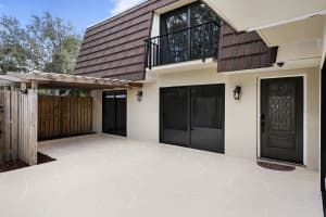 305 3rd Ln, Palm Beach Gardens, FL 33418, Sold 05/16/23