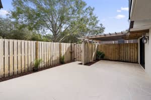 305 3rd Ln, Palm Beach Gardens, FL 33418, Sold 05/16/23